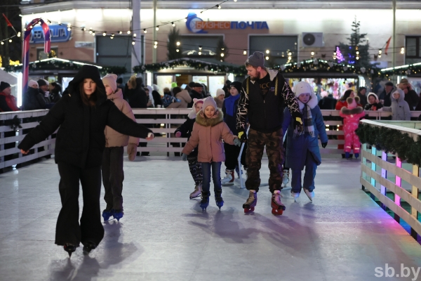 Вечер в новогоднем Бресте — фоторепортаж Вечер в новогоднем Бресте — фоторепортаж