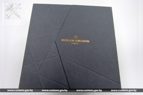 Мужчина пытался провести через границу часы за 118 тысяч рублей Мужчина пытался провести через границу часы за 118 тысяч рублей