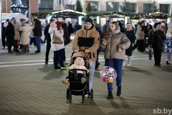 Вечер в новогоднем Бресте — фоторепортаж Вечер в новогоднем Бресте — фоторепортаж