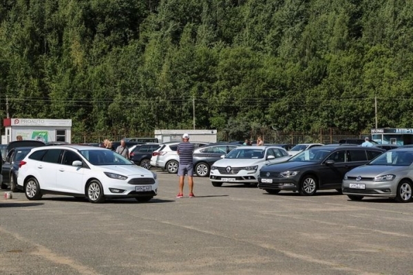 «Гонять» авто через Беларусь будет невыгодно россиянам «Гонять» авто через Беларусь будет невыгодно россиянам