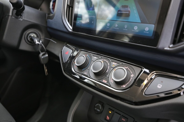 Брестский минивэн BMG. Как он выглядит? Обзор и цены Брестский минивэн BMG. Как он выглядит? Обзор и цены