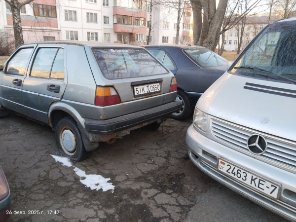 Нашел хитрый способ «застолбить» себе место во дворе. Рассказ белоруса Нашел хитрый способ «застолбить» себе место во дворе. Рассказ белоруса