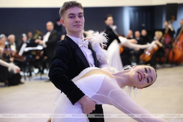 Военнослужащий сделал девушке предложение на офицерском балу в Бресте. История знакомства Военнослужащий сделал девушке предложение на офицерском балу в Бресте. История знакомства