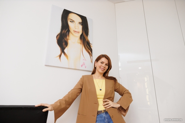 «Я набиваю людям реалистичные пупки, соски и глаза». Белорусская тату-мастер делает то, что не могут хирурги «Я набиваю людям реалистичные пупки, соски и глаза». Белорусская тату-мастер делает то, что не могут хирурги