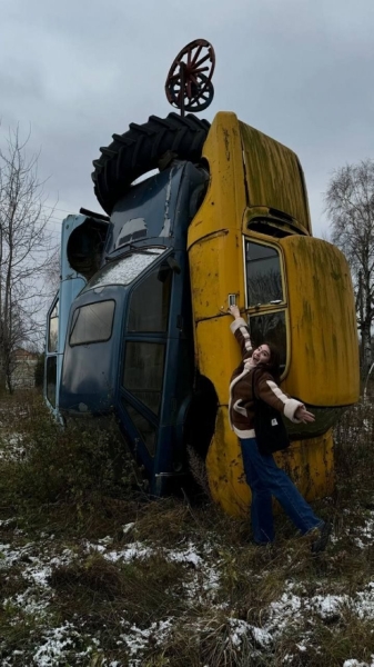 Житель Брестской области украсил свой участок всякой всячиной — посмотрите на это Житель Брестской области украсил свой участок всякой всячиной — посмотрите на это