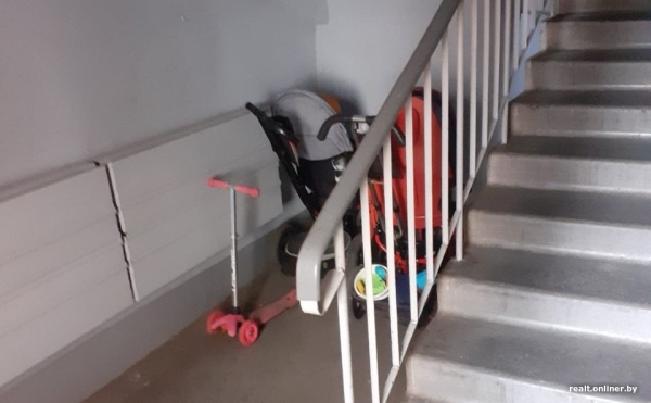 Как бороться с жильцами, «захватившими» подъезд? Комментарий адвоката