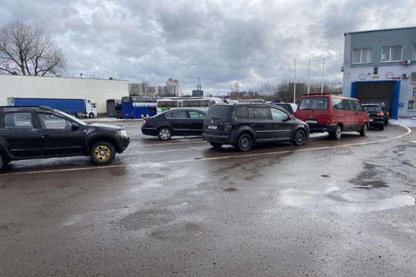 Все на техосмотр! Белорусы испугались камер и массово поехали на станции ТО? Все на техосмотр! Белорусы испугались камер и массово поехали на станции ТО?