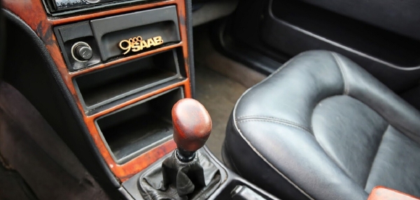 Белорус показал очень редкий Saab 9000 Белорус показал очень редкий Saab 9000