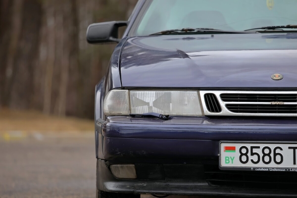 Белорус показал очень редкий Saab 9000 Белорус показал очень редкий Saab 9000