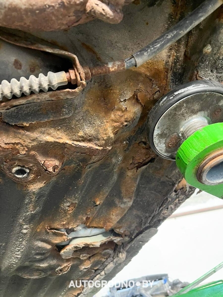 Девушка из Беларуси купила Mazda 626 GC и три года вкладывала в нее свои силы. Вот итог Девушка из Беларуси купила Mazda 626 GC и три года вкладывала в нее свои силы. Вот итог