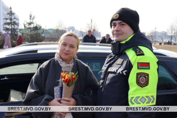 В Бресте ГАИ останавливали женщин-водителей: с какой целью?