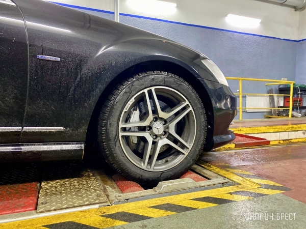 На станциях техосмотра очереди. Ситуацию прокомментировал «Белтехосмотр» На станциях техосмотра очереди. Ситуацию прокомментировал «Белтехосмотр»