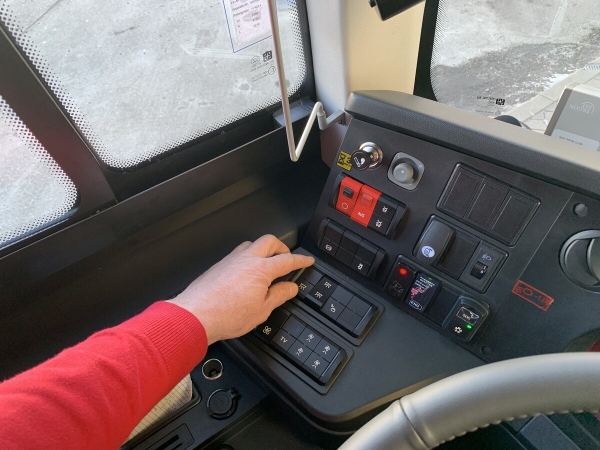 «Может, меня даже уволят за эти слова…» Журналисты поговорили с водителем китайского автобуса «Может, меня даже уволят за эти слова…» Журналисты поговорили с водителем китайского автобуса