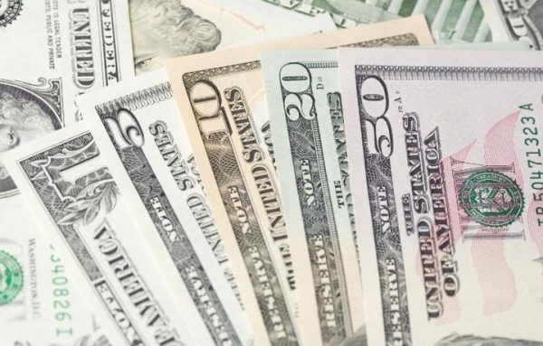 Пассажир легковушки на границе распределил 32 тысячи долларов между водителем и пассажирами. Что было дальше Пассажир легковушки на границе распределил 32 тысячи долларов между водителем и пассажирами. Что было дальше