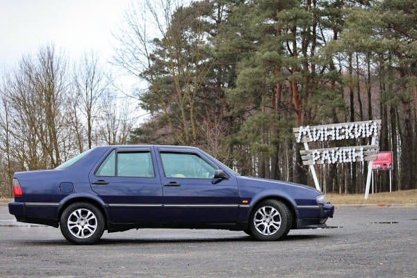 Белорус показал очень редкий Saab 9000 Белорус показал очень редкий Saab 9000