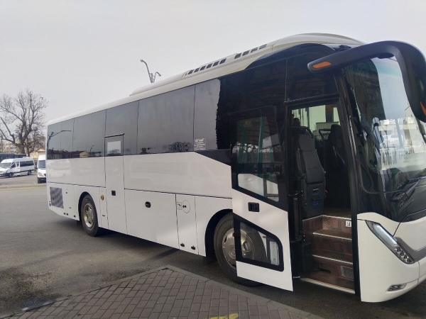 «Может, меня даже уволят за эти слова…» Журналисты поговорили с водителем китайского автобуса «Может, меня даже уволят за эти слова…» Журналисты поговорили с водителем китайского автобуса