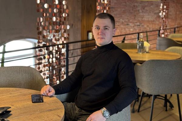 Электрик из Беларуси создал таксопарк из 22 машин и СТО — вот его история Электрик из Беларуси создал таксопарк из 22 машин и СТО — вот его история