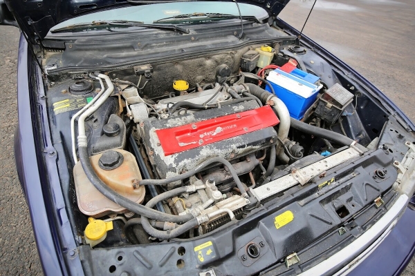 Белорус показал очень редкий Saab 9000 Белорус показал очень редкий Saab 9000