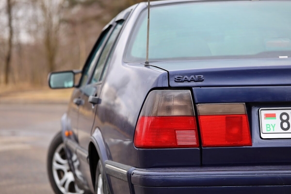 Белорус показал очень редкий Saab 9000 Белорус показал очень редкий Saab 9000