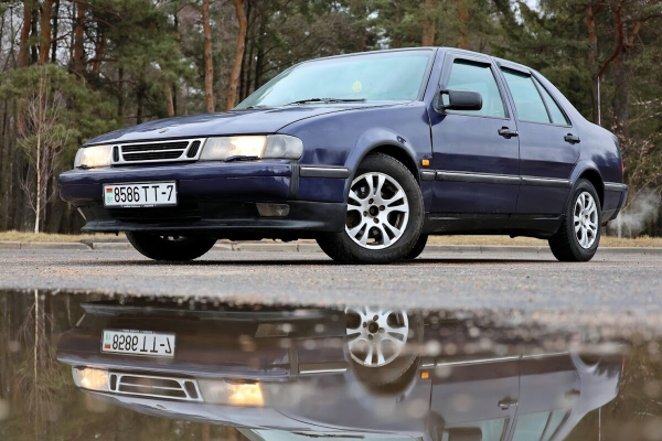Белорус показал очень редкий Saab 9000 Белорус показал очень редкий Saab 9000