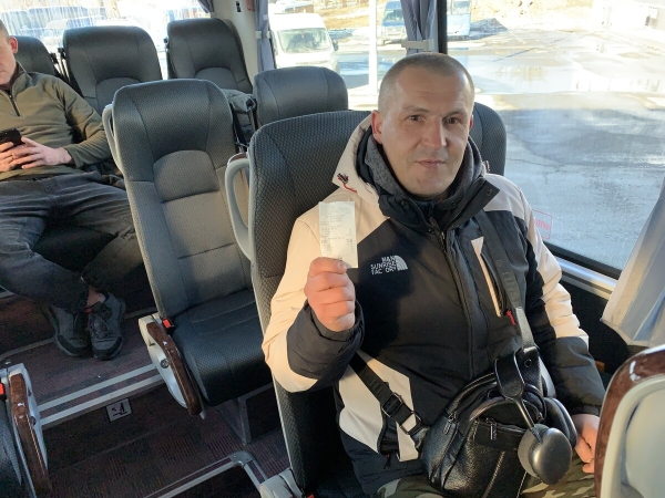 «Может, меня даже уволят за эти слова…» Журналисты поговорили с водителем китайского автобуса «Может, меня даже уволят за эти слова…» Журналисты поговорили с водителем китайского автобуса