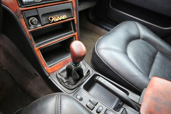 Белорус показал очень редкий Saab 9000 Белорус показал очень редкий Saab 9000