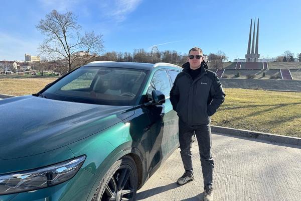 Электрик из Беларуси создал таксопарк из 22 машин и СТО — вот его история Электрик из Беларуси создал таксопарк из 22 машин и СТО — вот его история