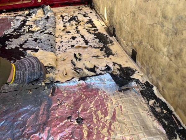 580 кг взрывчатки пытались провезти через пункт пропуска «Брест» 580 кг взрывчатки пытались провезти через пункт пропуска «Брест»