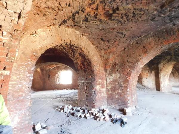 Реставрация Брестской крепости открывает неожиданные находки