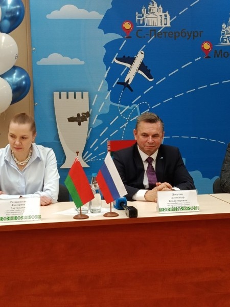 Пассажиры оценили первый рейс из Бреста в Питер Пассажиры оценили первый рейс из Бреста в Питер