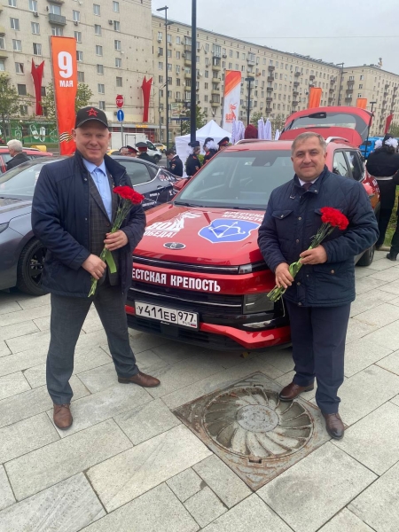 Из Москвы до Бреста движется автопробег «Города-герои — города Героев» Из Москвы до Бреста движется автопробег «Города-герои — города Героев»