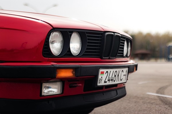 Брестчанин показал отлично сохранившийся BMW E30 1986 года Брестчанин показал отлично сохранившийся BMW E30 1986 года