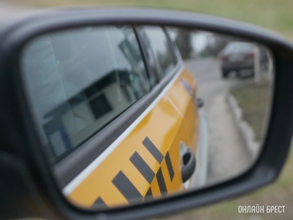 Директор фирмы такси в Бресте скрывал часть выручки и платил зарплату в конвертах — возбуждены уголовные дела Директор фирмы такси в Бресте скрывал часть выручки и платил зарплату в конвертах — возбуждены уголовные дела