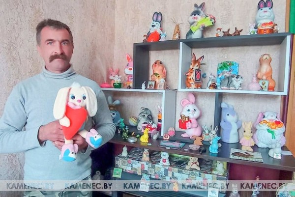Житель Каменца 28 лет собирает фигурки кроликов из разных уголков мира Житель Каменца 28 лет собирает фигурки кроликов из разных уголков мира