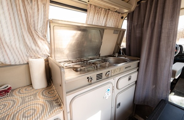 «Предлагали $15 000 — не отдал!» Брестчанин показал свой любимый кемпер из 90-х — VW T3 Westfalia «Предлагали $15 000 — не отдал!» Брестчанин показал свой любимый кемпер из 90-х — VW T3 Westfalia