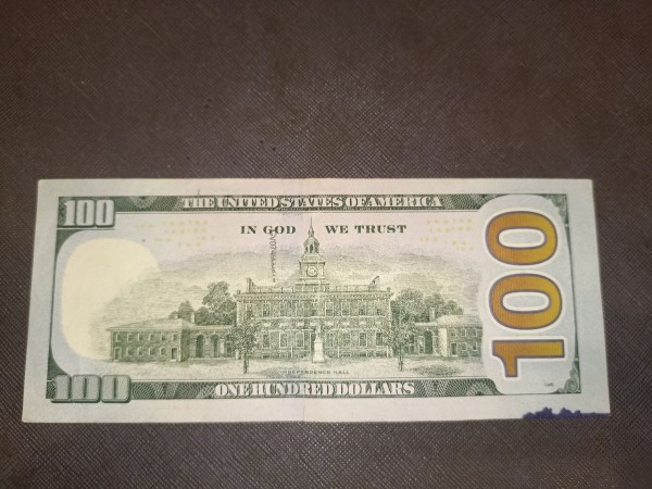 Белорус пожаловался на выданные доллары. В банке посмотрели видео визита и дали ответ Белорус пожаловался на выданные доллары. В банке посмотрели видео визита и дали ответ