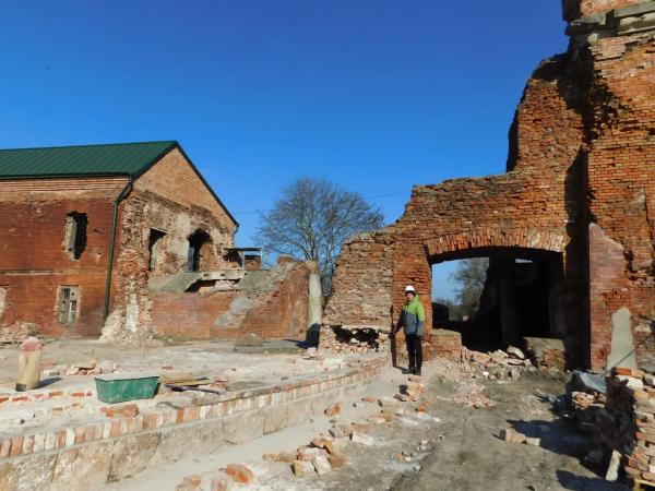 Реставрация Брестской крепости открывает неожиданные находки