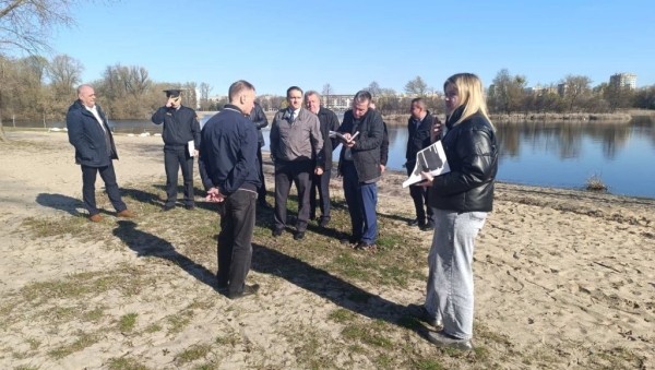 В Бресте пляж «Центральный» проходит подготовку для открытия купального сезона В Бресте пляж «Центральный» проходит подготовку для открытия купального сезона