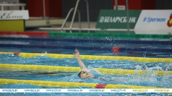 В Бресте стартовал открытый чемпионат Беларуси по плаванию — видеорепортаж В Бресте стартовал открытый чемпионат Беларуси по плаванию — видеорепортаж