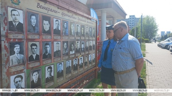 Аллею памяти ветеранов-фронтовиков открыли брестские таможенники