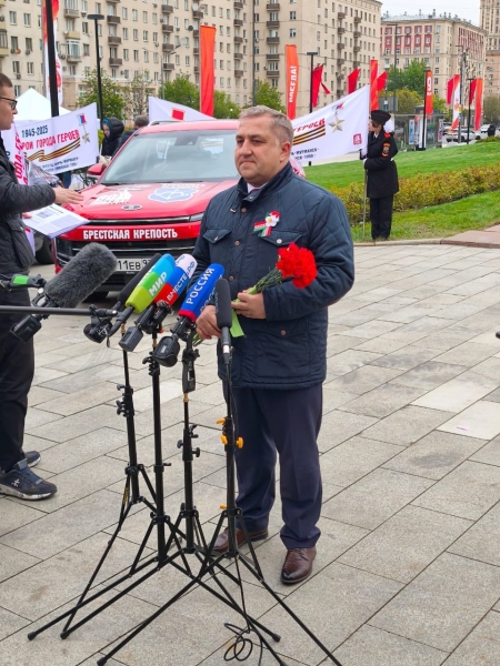 Из Москвы до Бреста движется автопробег «Города-герои — города Героев» Из Москвы до Бреста движется автопробег «Города-герои — города Героев»