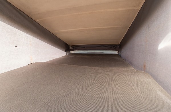 «Предлагали $15 000 — не отдал!» Брестчанин показал свой любимый кемпер из 90-х — VW T3 Westfalia «Предлагали $15 000 — не отдал!» Брестчанин показал свой любимый кемпер из 90-х — VW T3 Westfalia