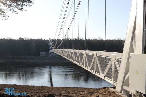 Как выглядит самый длинный подвесной мост в Беларуси после ремонта