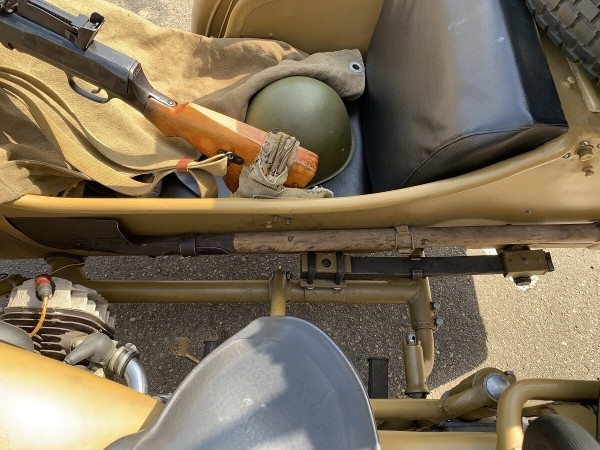 Житель Кобрина очень бережёт один из первых мотоциклов М-72 1941 г. в.