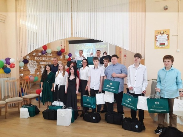 День открытых дверей в Дивинском детском доме — 10 воспитанников шагнули во взрослую жизнь День открытых дверей в Дивинском детском доме — 10 воспитанников шагнули во взрослую жизнь