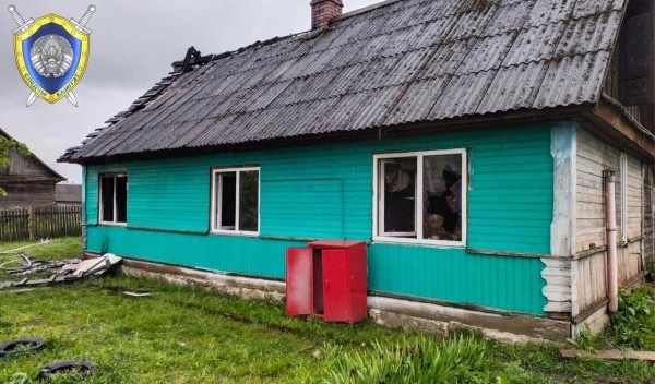 На пожаре в Каменецком районе погибли двое маленьких детей На пожаре в Каменецком районе погибли двое маленьких детей