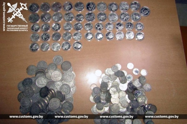 Почти 300 серебряных монет спрятала женщина, ехавшая из Польши через пункт пропуска «Брест» Почти 300 серебряных монет спрятала женщина, ехавшая из Польши через пункт пропуска «Брест»