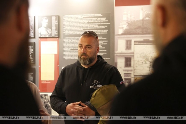 Мотоциклисты из стран ЕС посетили Брестскую крепость Мотоциклисты из стран ЕС посетили Брестскую крепость