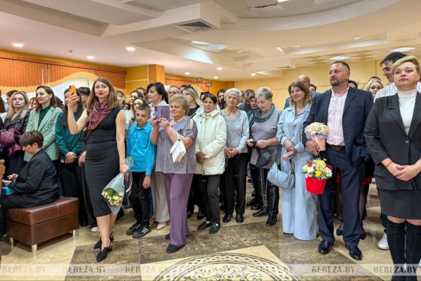 Инициативные березовчане организовали выставку-фестиваль «Ночь в ЗАГСе» Инициативные березовчане организовали выставку-фестиваль «Ночь в ЗАГСе»