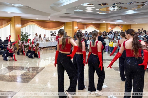 Инициативные березовчане организовали выставку-фестиваль «Ночь в ЗАГСе» Инициативные березовчане организовали выставку-фестиваль «Ночь в ЗАГСе»